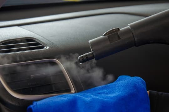czyszczenie klimatyzacji samochodowej